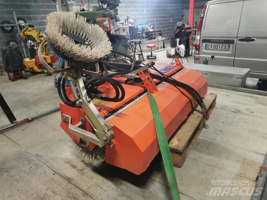 Tuchel Simplex 135HD Zametací stroje