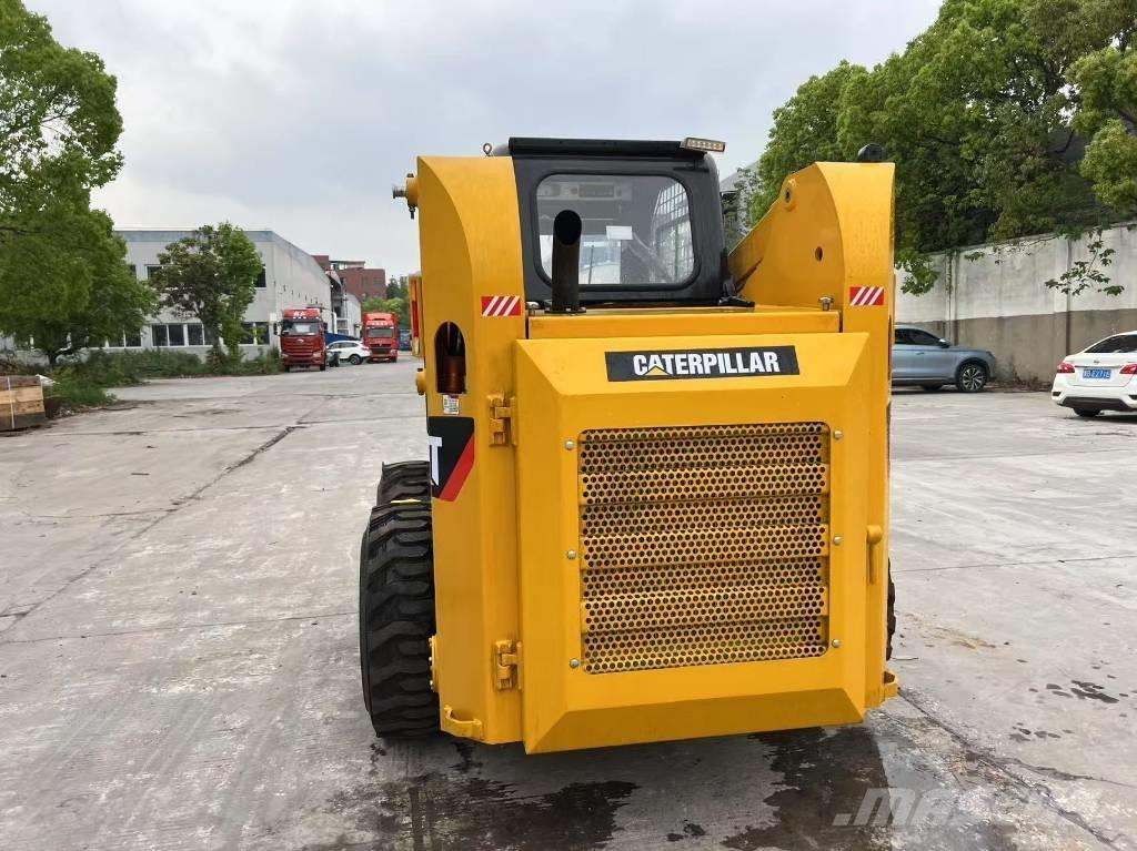 CAT 246 B Mininakladače
