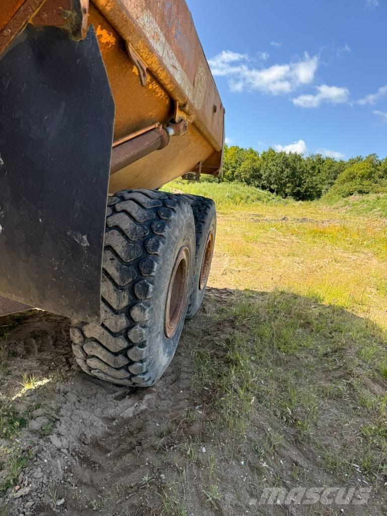 Volvo A 25 C Vyklápěcí dempry