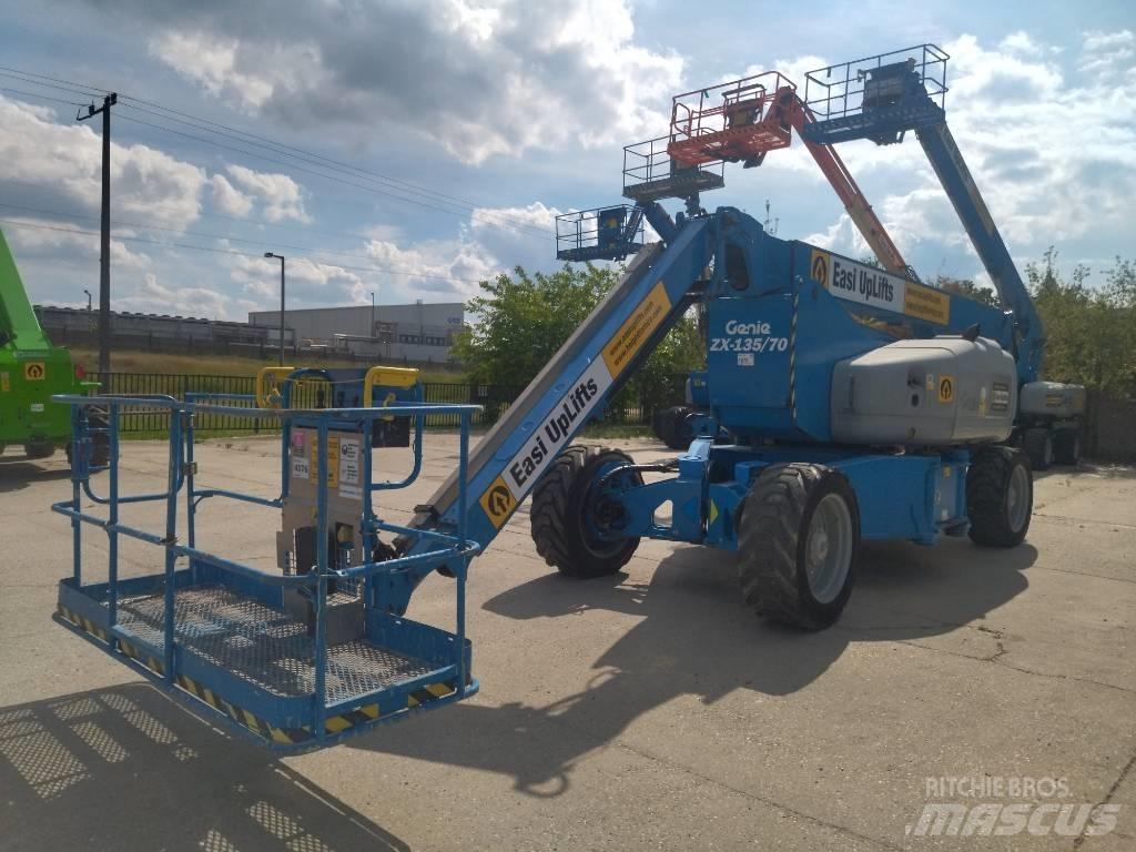 Genie ZX 135/70 Kloubové plošiny
