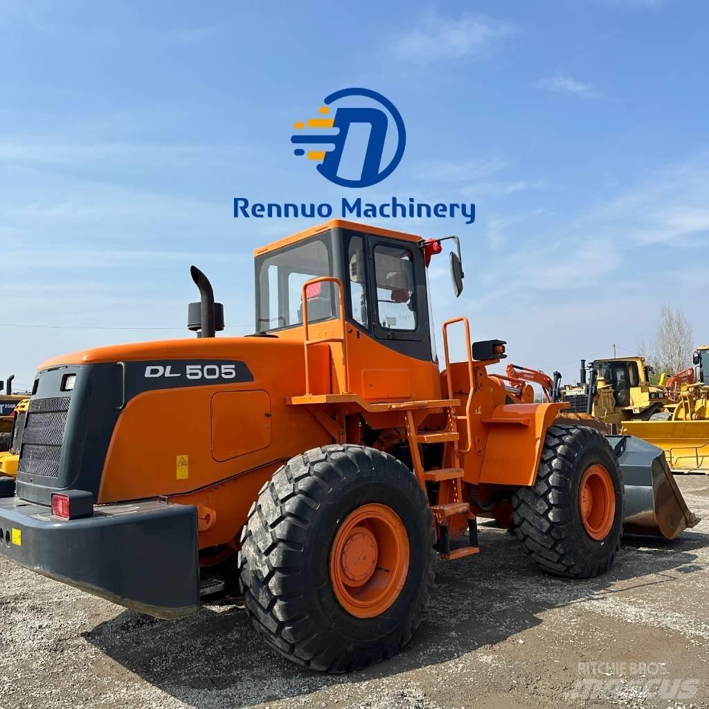 Doosan DL505 Kolové nakladače