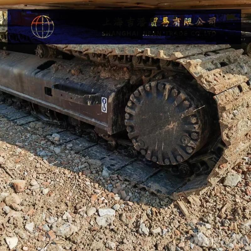 CAT 323 D Pásová rýpadla