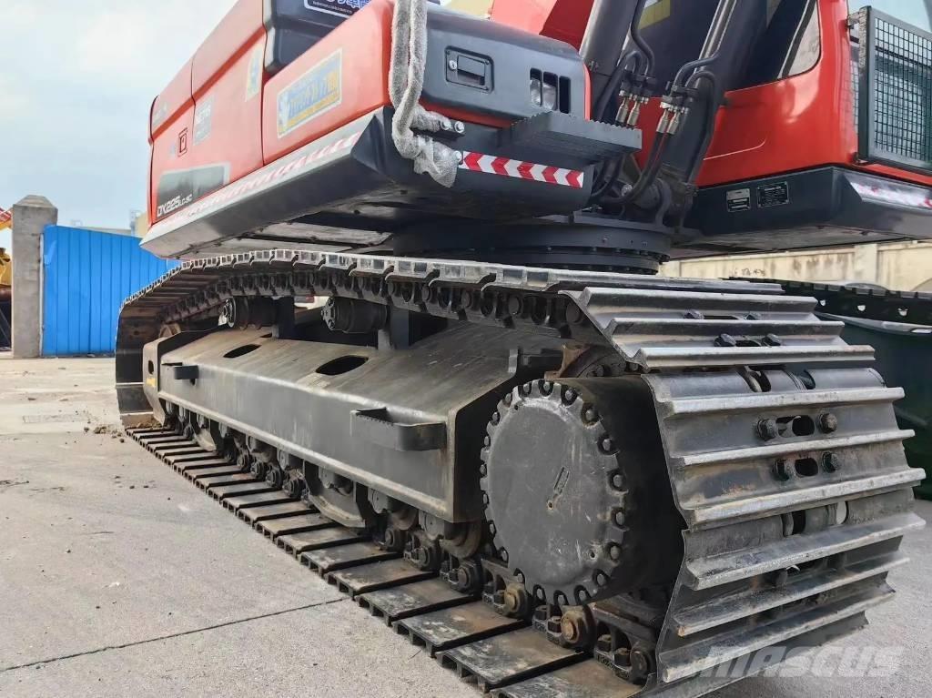 Doosan DX225LC-9C Pásová rýpadla