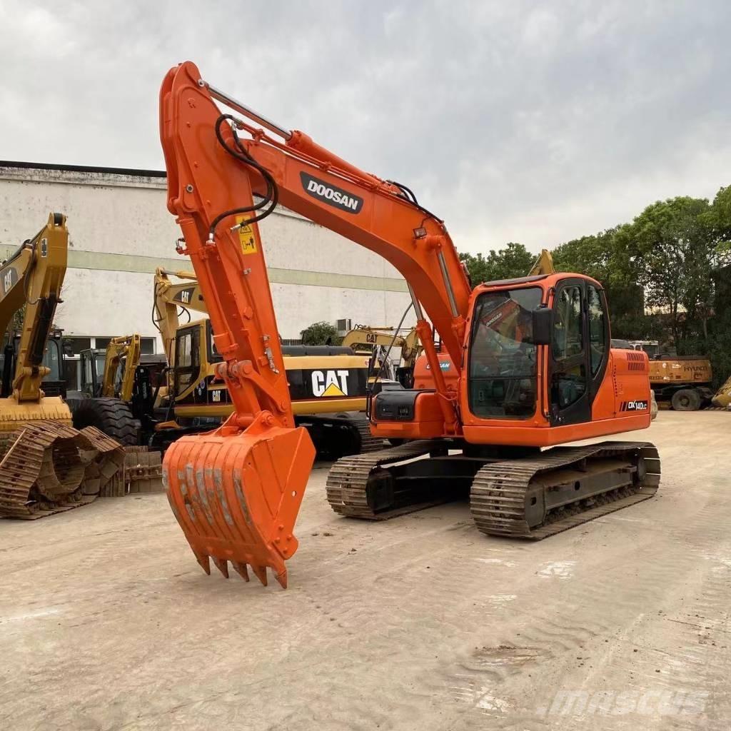 Doosan DX 140 Pásová rýpadla