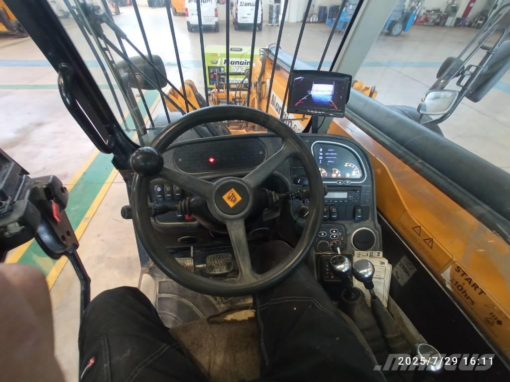 JCB 540-140 Teleskopické manipulátory
