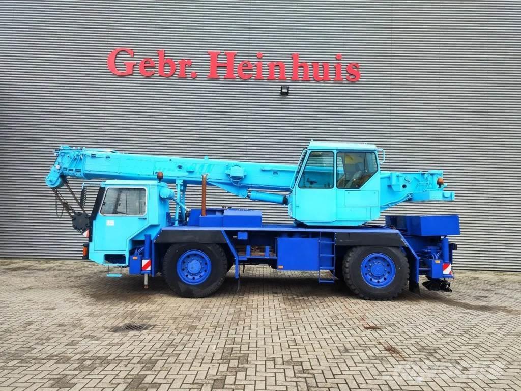 Liebherr LTM 1025 Univerzální terénní jeřáby
