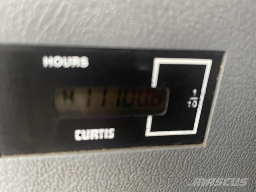 Hyundai HX520L Pásová rýpadla