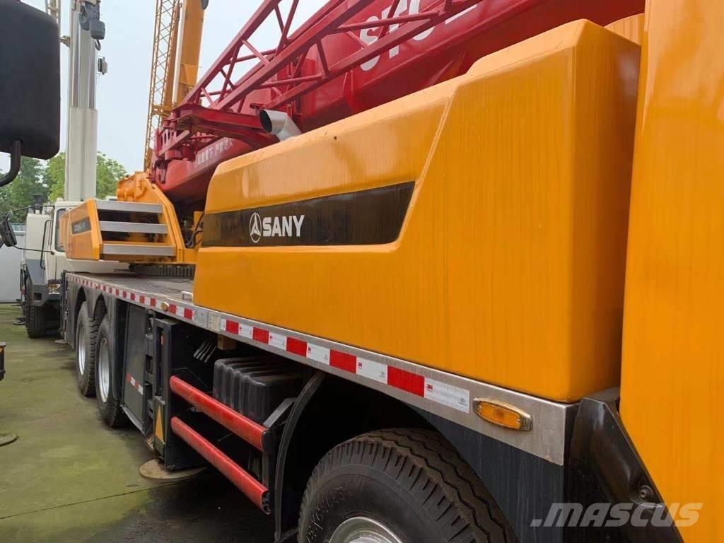 Sany STC250 Univerzální terénní jeřáby
