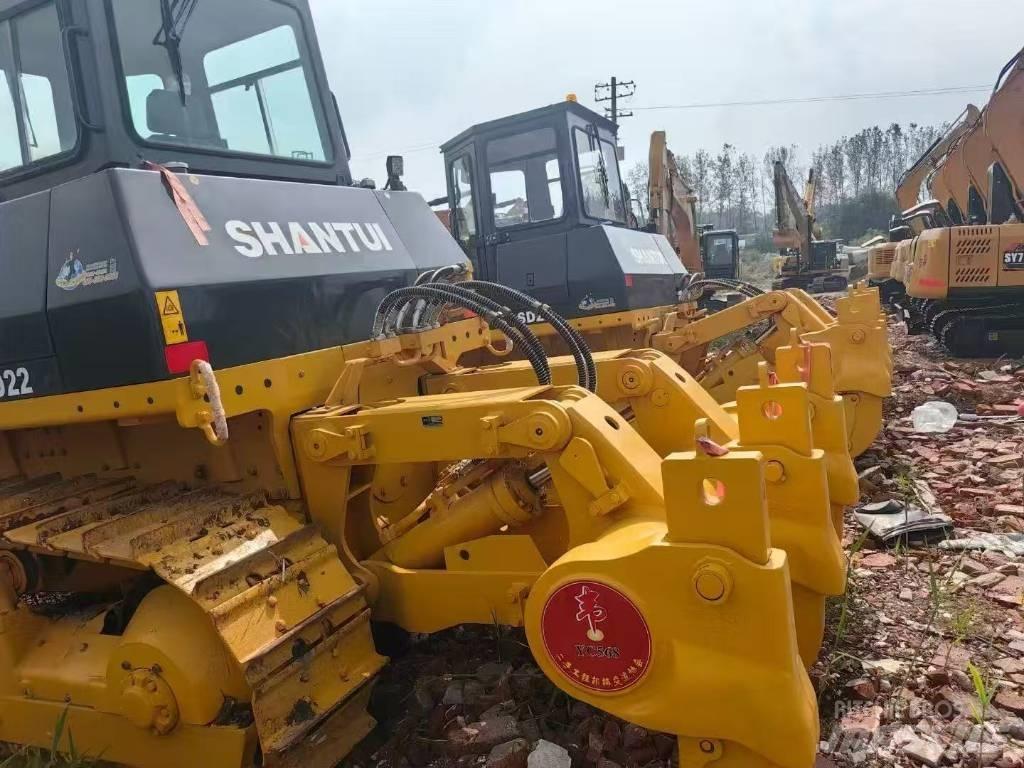 Shantui SD22 Pásové dozery