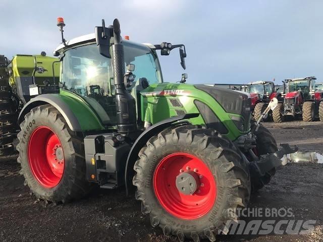 Fendt 720 Vario Traktory