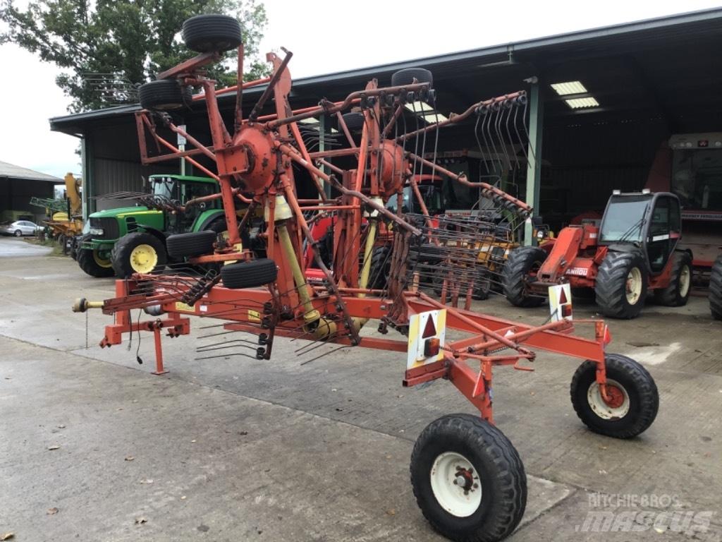 Kuhn GA 7301 Obraceče a shrabovače sena