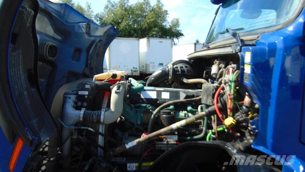 Volvo VNX 300 Další