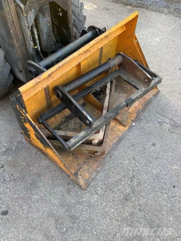 Manitou MSI 30 Terénní vysokozdvižné vozíky