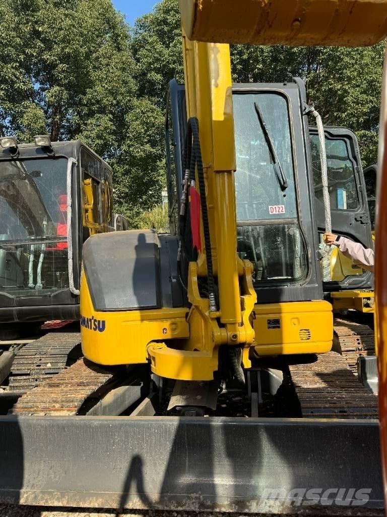 Komatsu PC 40 Pásová rýpadla