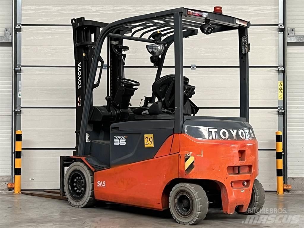 Toyota 8FBMT35 Akumulátorové vozíky