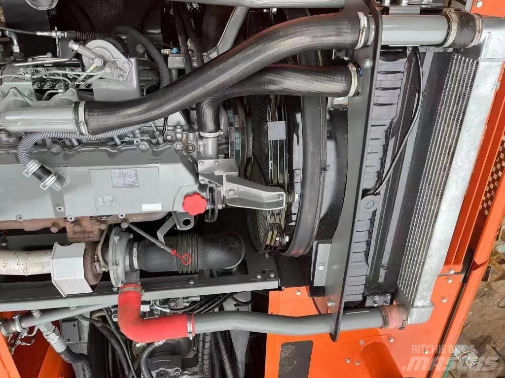 Hitachi ZX 350-3G Pásová rýpadla