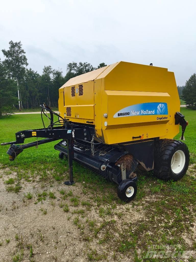 New Holland BR 6090 Lis na válcové balíky