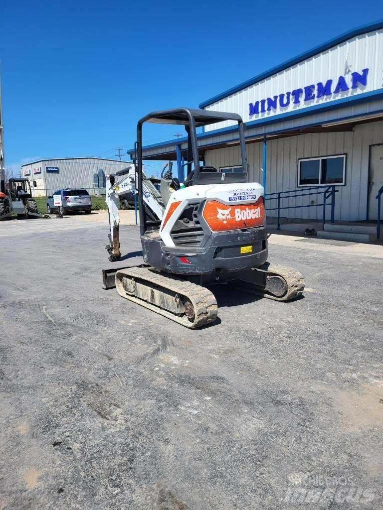 Bobcat E35 Mini rýpadla < 7t