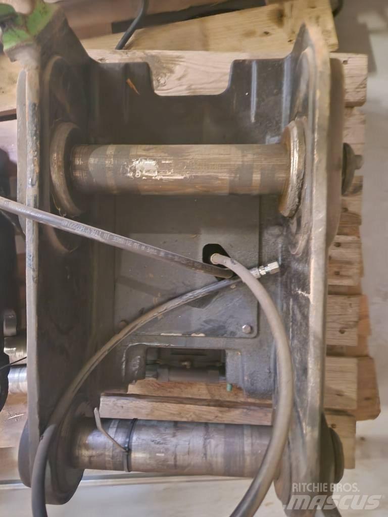 Steelwrist s60 fæste Výložníky a lžíce