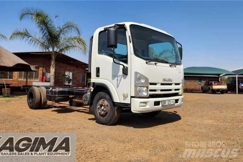 Isuzu NPR400 AMT Další