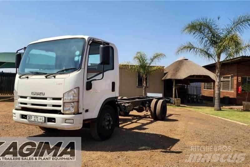 Isuzu NPR400 AMT Další