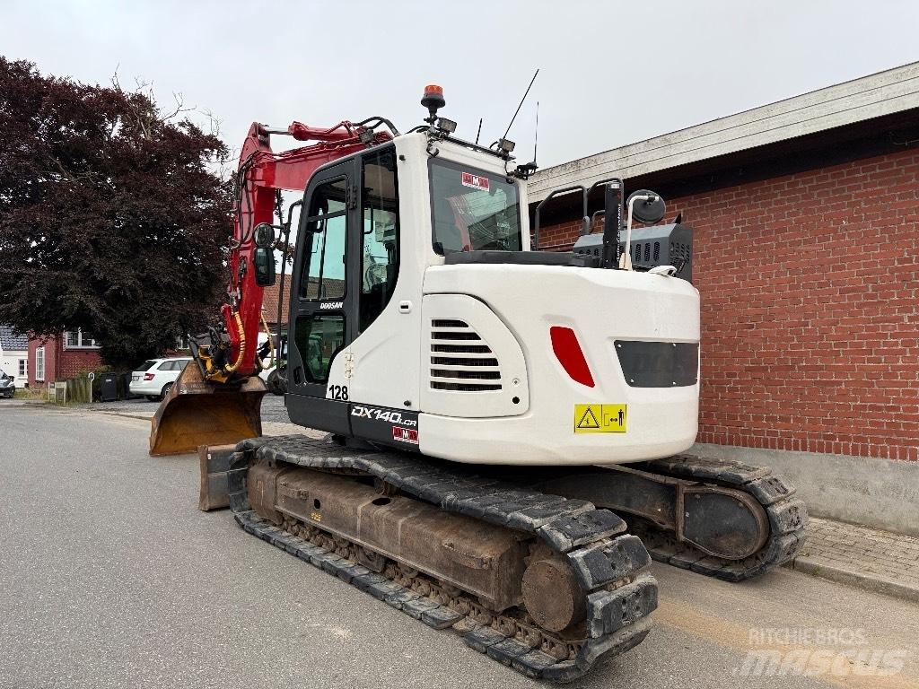 Doosan DX 140 LCR Pásová rýpadla