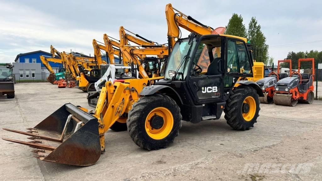 JCB 531-70 Teleskopické kolové nakladače