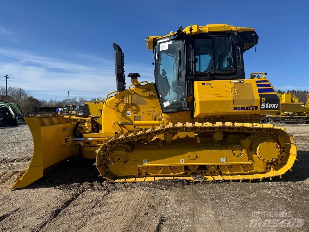 Komatsu D51PXI-24E0 Pásové dozery