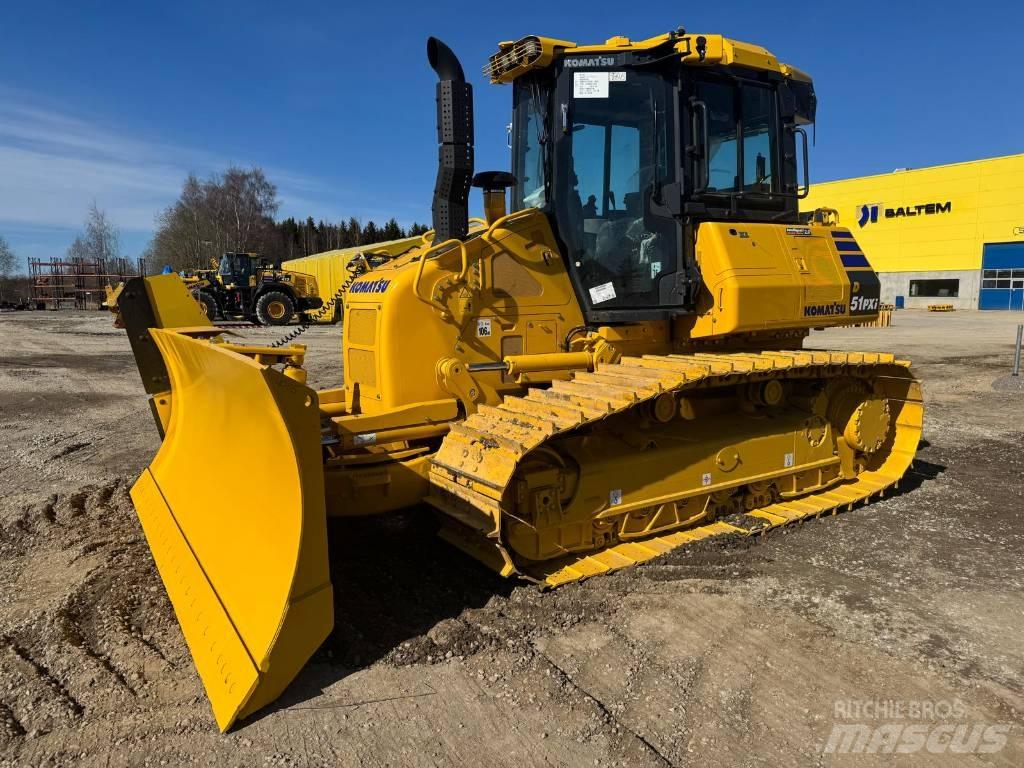 Komatsu D51PXI-24E0 Pásové dozery