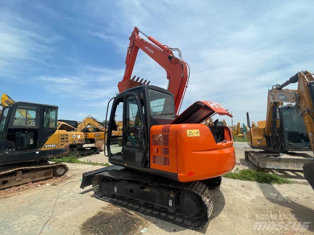 Hitachi ZX 70 Midi rýpadla 7t - 12t