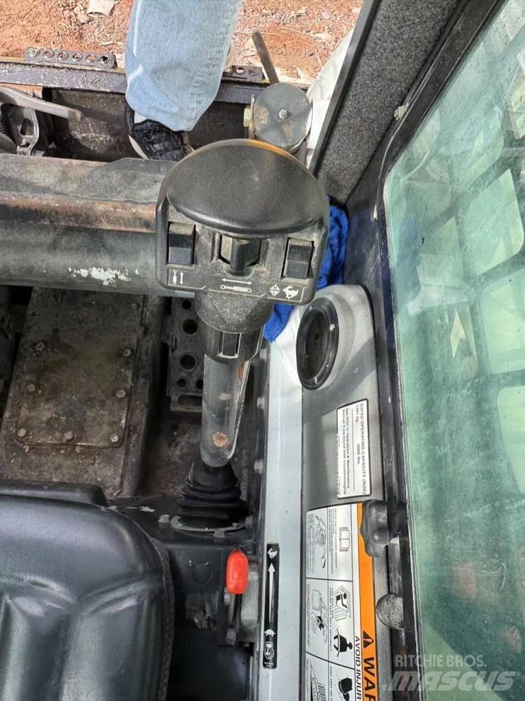 Bobcat S 300 Smykem řízené nakladače