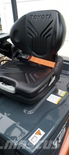 Toyota 8FBM18T Akumulátorové vozíky