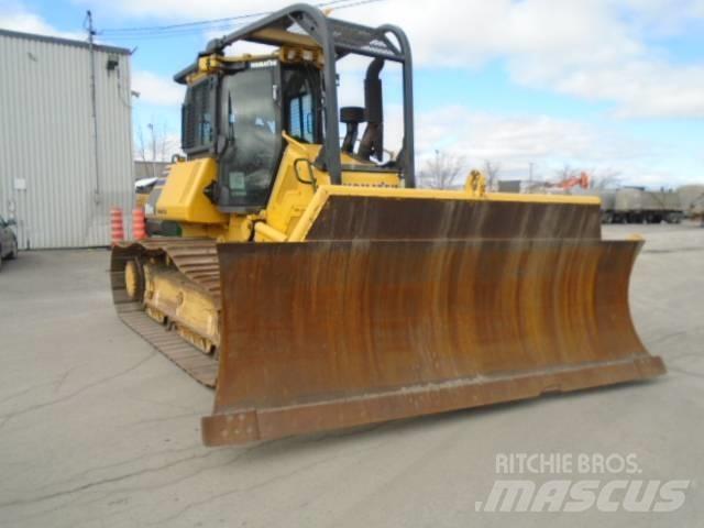 Komatsu D61PX-24 Pásové dozery
