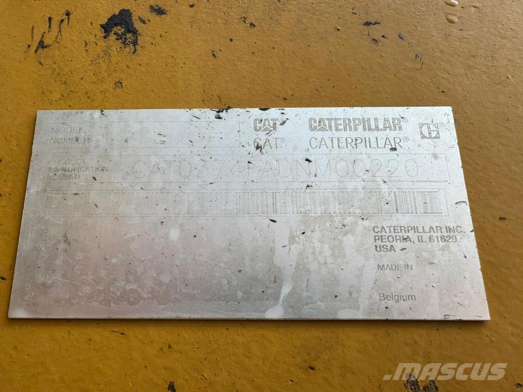 CAT 374FL Pásová rýpadla