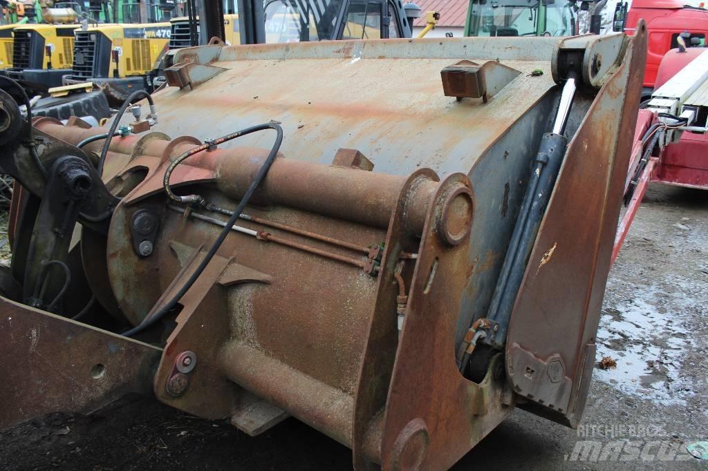 Volvo L 110 F Kolové nakladače