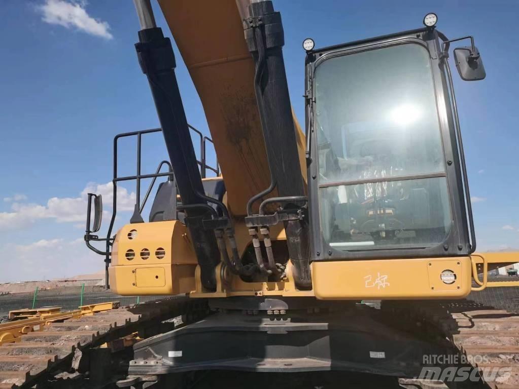 CAT 2020 CAT 374 Kolová rýpadla