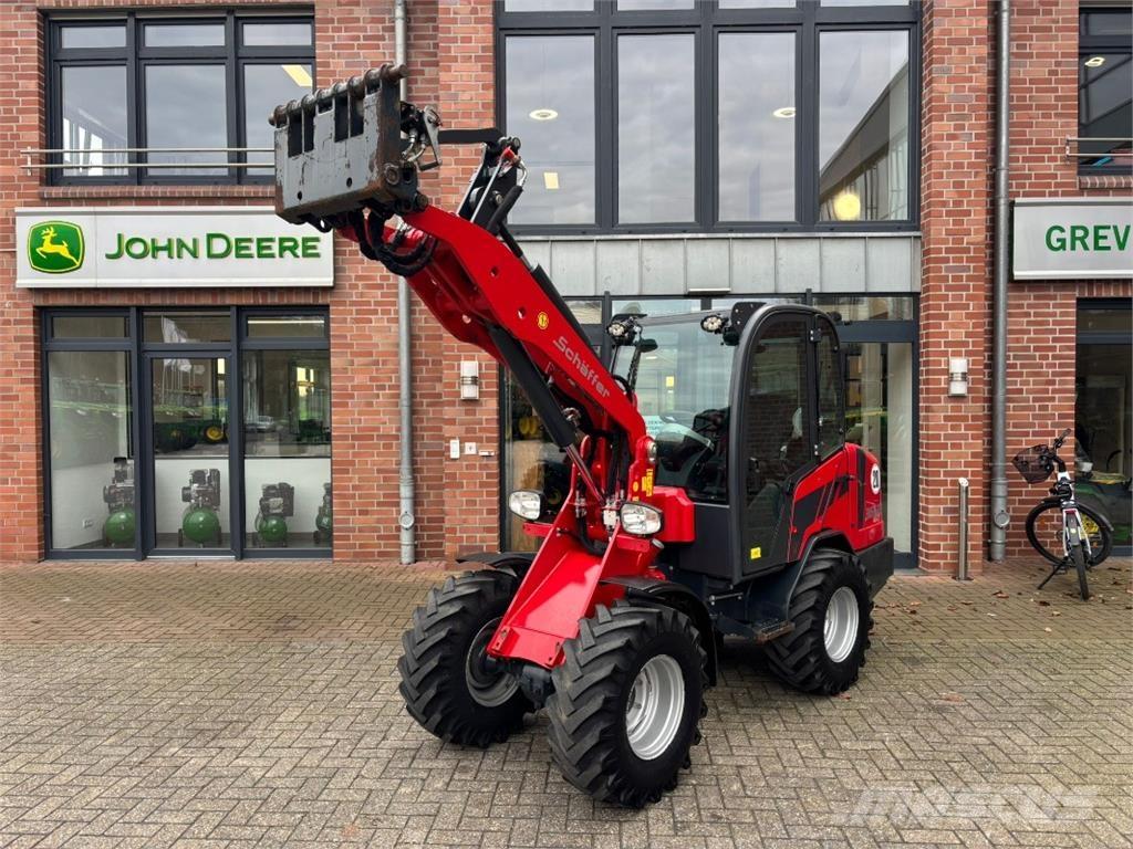 Schäffer 3650 Kolové nakladače