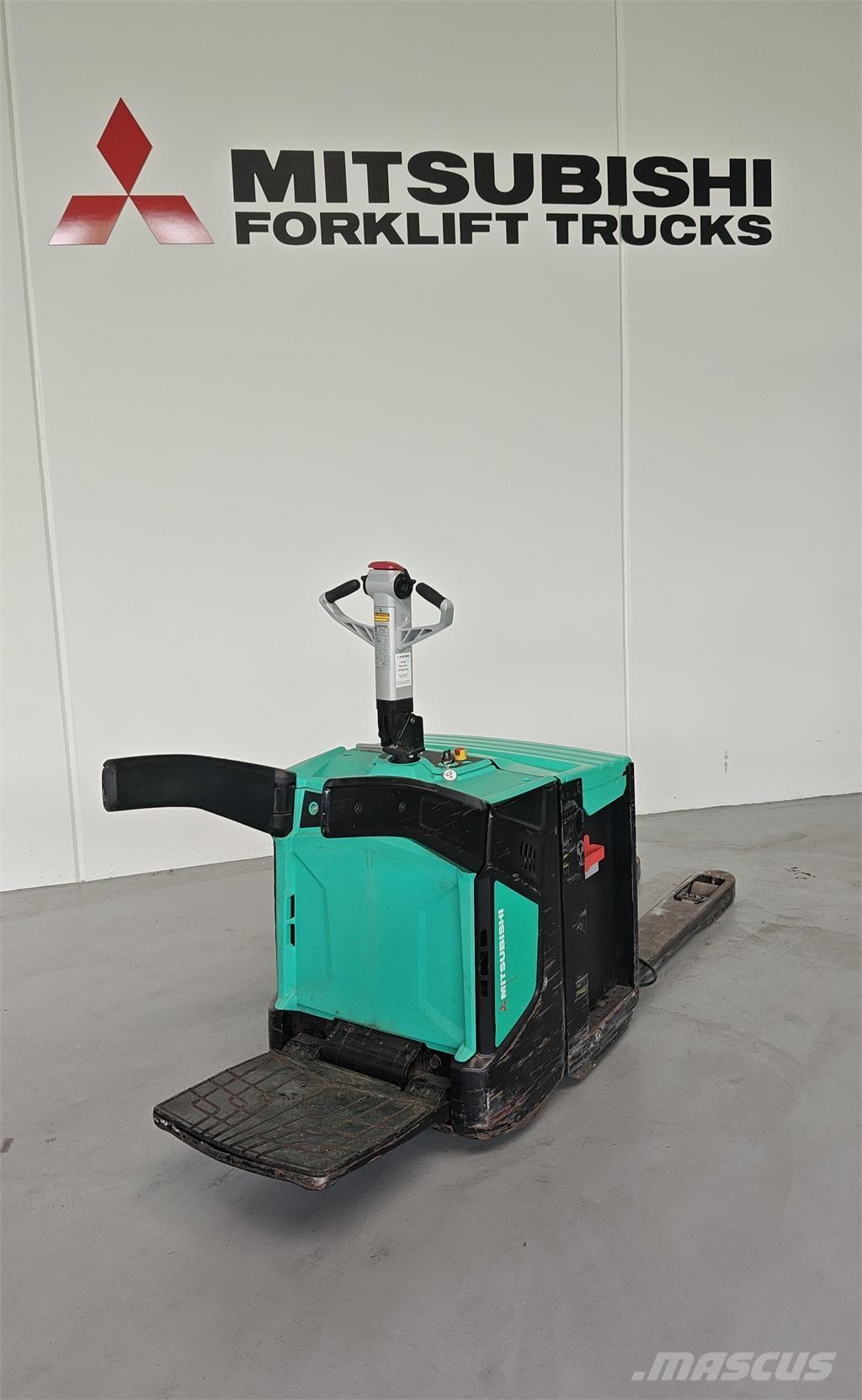 Mitsubishi PBV20N2 Vozíky s plošinou pro náklad