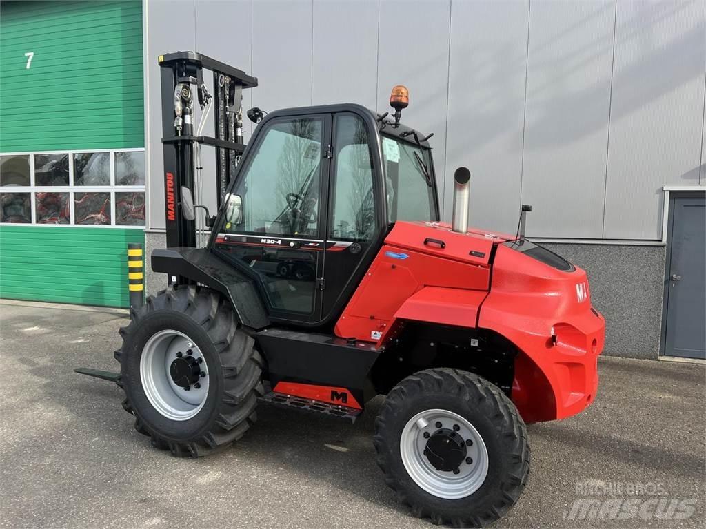 Manitou M30-4 Terénní vysokozdvižné vozíky