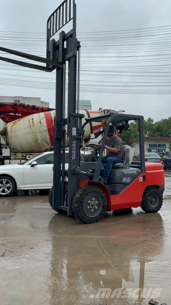 Toyota FD 35 Dieselové vozíky