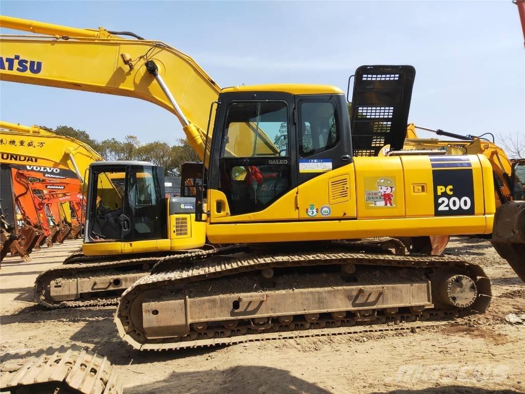 Komatsu PC 200-7 Pásová rýpadla