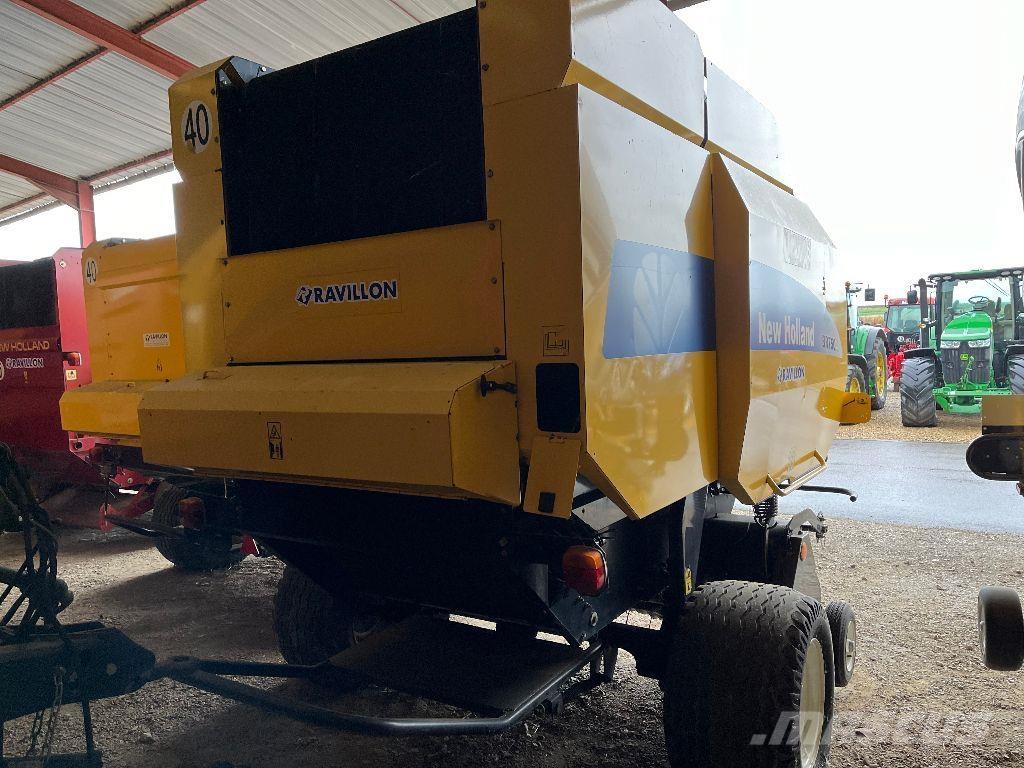 New Holland BR750A Lis na válcové balíky