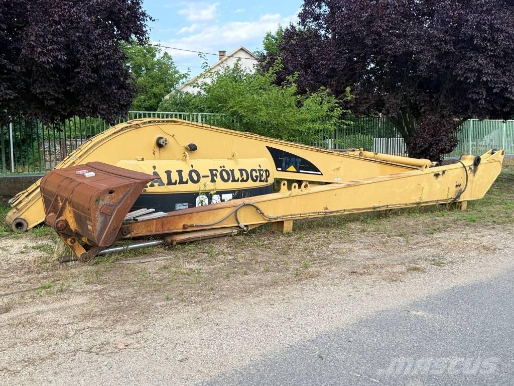 CAT 322 CL Pásová rýpadla