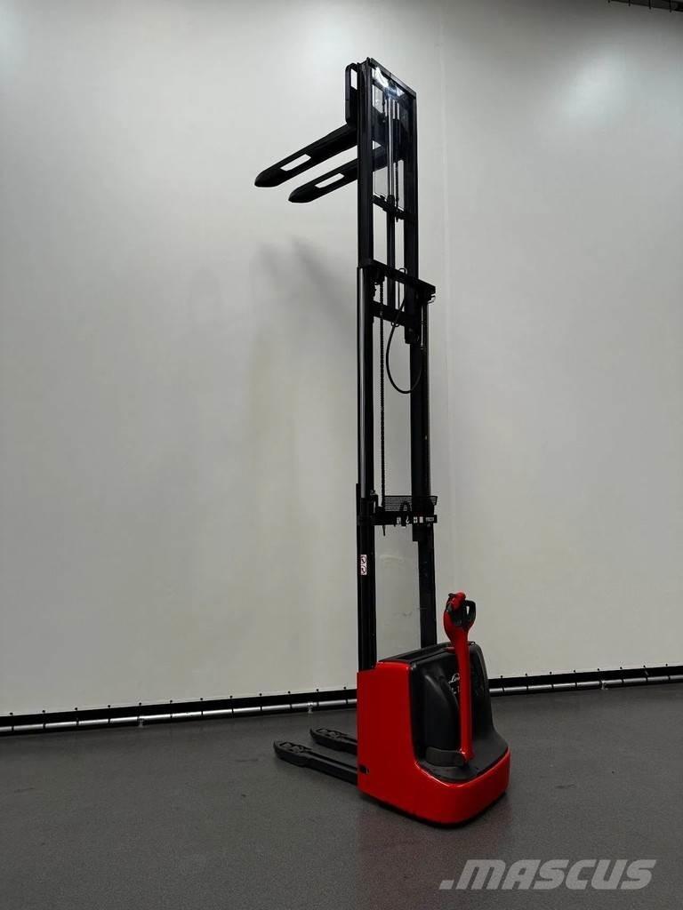 Linde L 12 I Ručně vedené vysokozdvižné vozíky