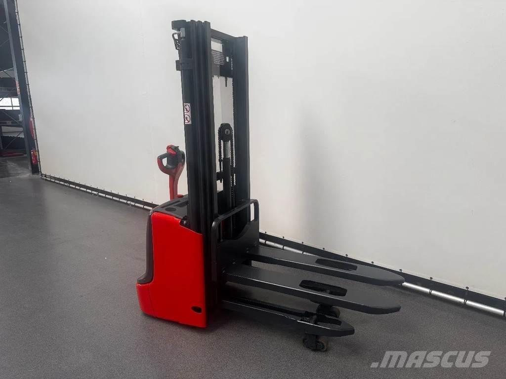 Linde L 12 I Ručně vedené vysokozdvižné vozíky