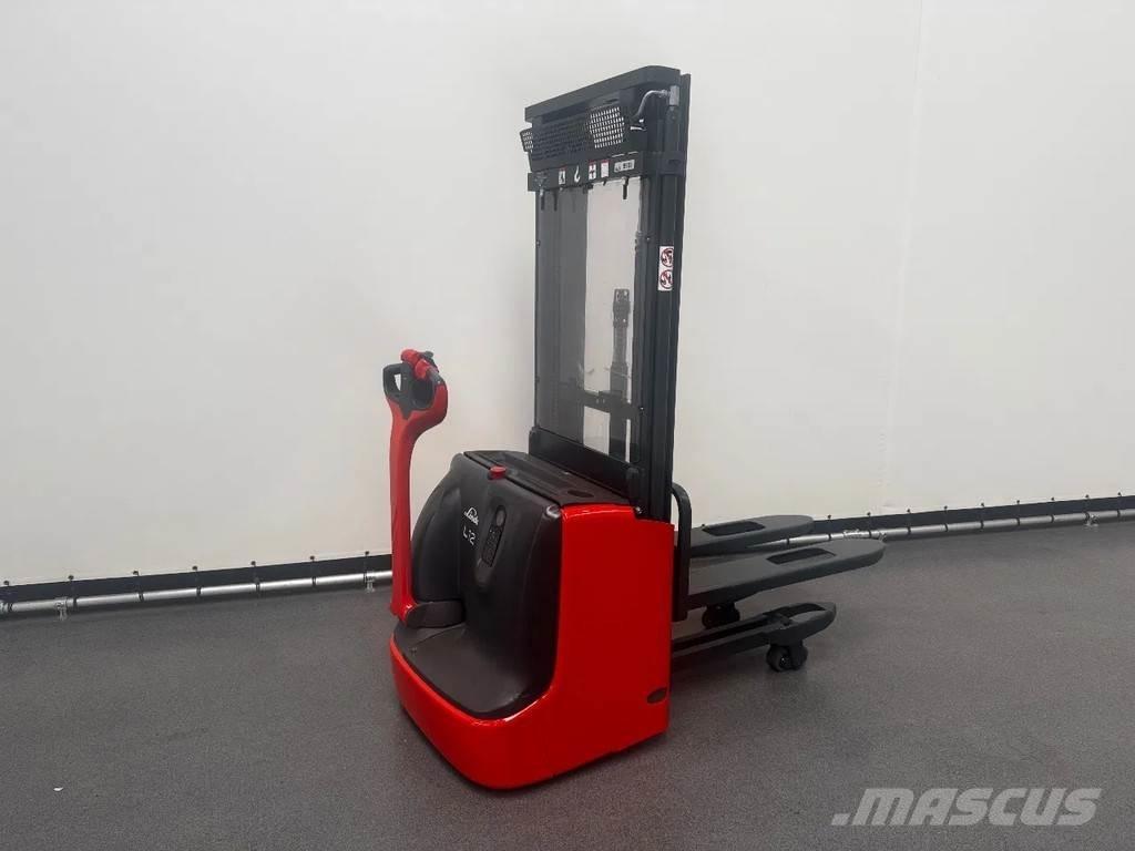 Linde L 12 I Ručně vedené vysokozdvižné vozíky