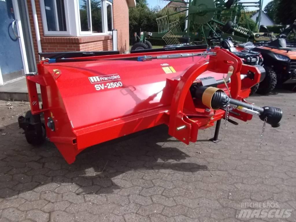 Fransgård SV 2500 Obraceče a shrabovače sena