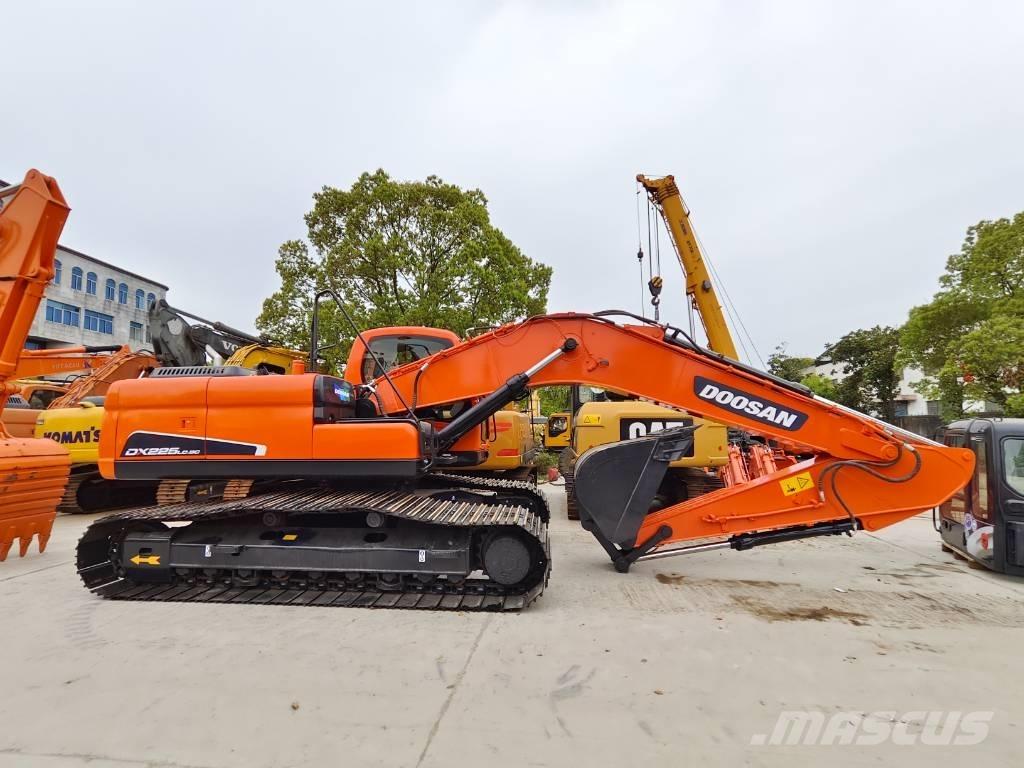 Doosan DX 225 LC-9C Pásová rýpadla