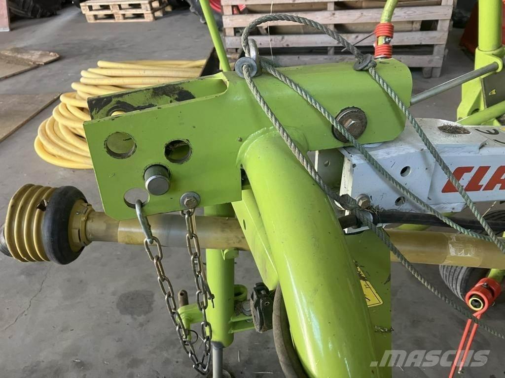 CLAAS VOLTO 64 Obraceče a shrabovače sena