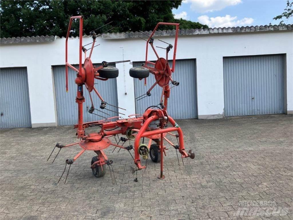 Kuhn GF 5001 MH Obraceče a shrabovače sena
